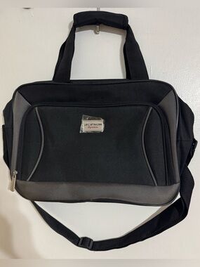 Levi's Black and Gray Travel Shoulder Bag NWOT